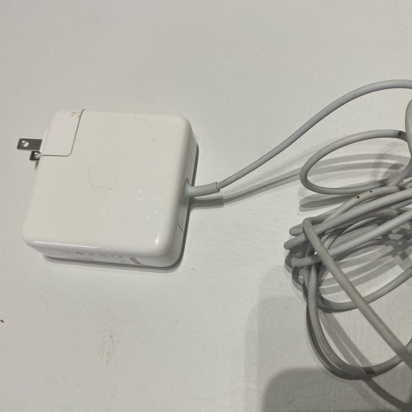 60S MagSafe 2 Power Adapter for MacBook Model A1435 - Picture 1 of 4